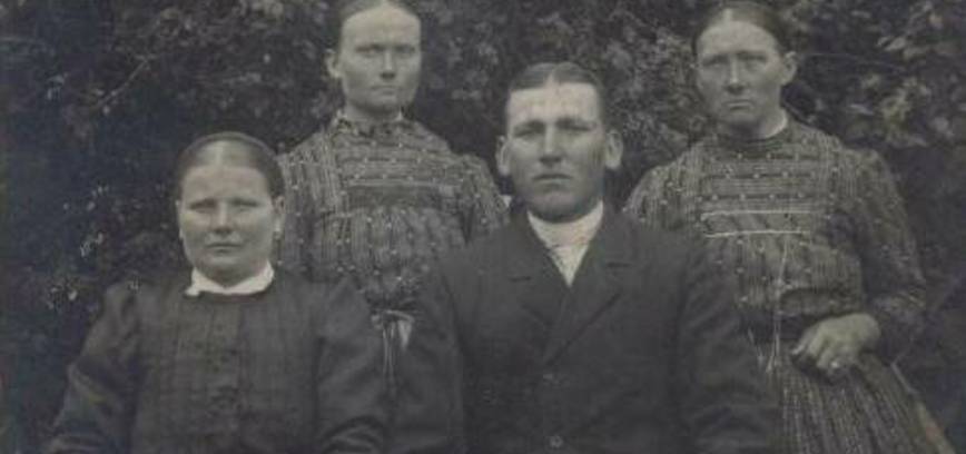 12. Lietuvininkų apranga