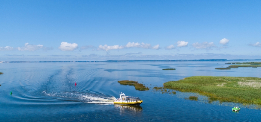 Keleivinių keltų Kuršių mariose grafikai