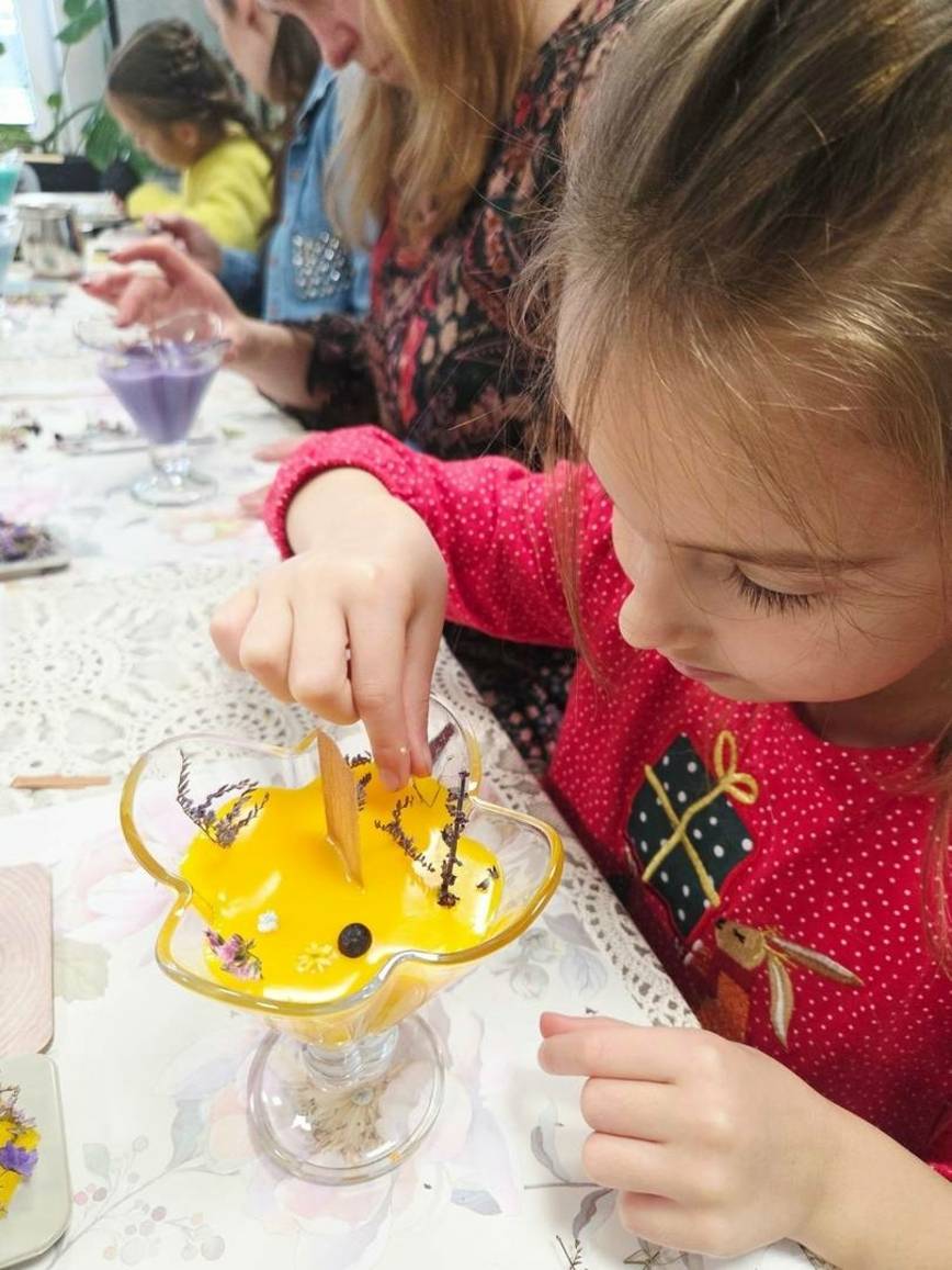 Žvakių dirbtuvės (*vaikų ir šeimos edukacija)